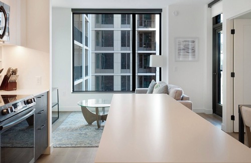 Southwest Apartment | PoplarHouse 1BD 11 - One Bedroom Apartment, Sleeps 2