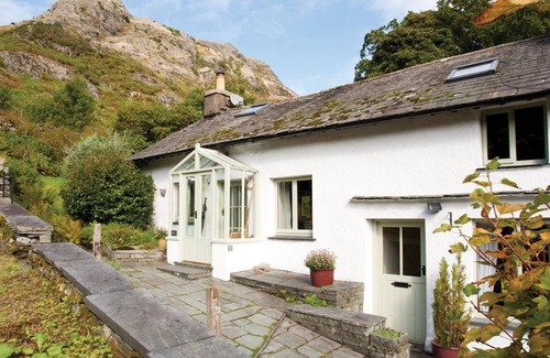 Coniston Cottage | POPPY COTTAGE, pet friendly, character holiday cottage in Coniston