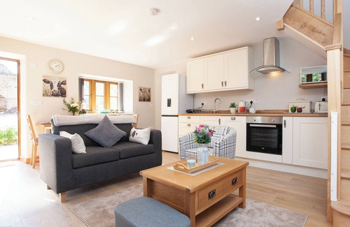 Hewish Cabin | Poppy Cottage - UK31296