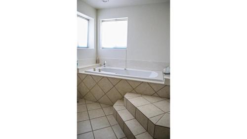 Yavapai Hills Apartment | Poppy House- Charming Prescott Getaway - Mtn Views