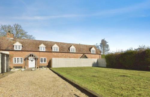 Wavendon House | Poppy Rose Cottage