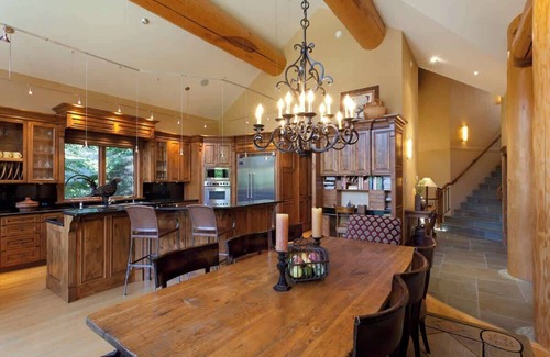 Blueberry Hill House | Popular Chalet, Views, Hot Tub, Theatre, Fireplace