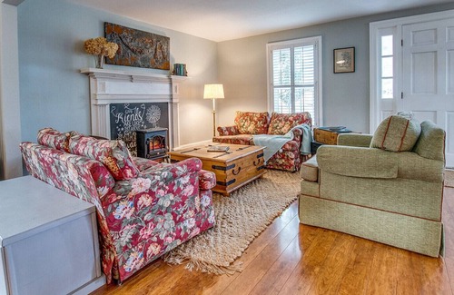 Hammondsport House | Porch Charming | 3 Bed, 2 Bath