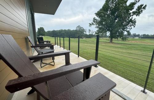 Brookhaven Hotel | Porches at Ole Brook