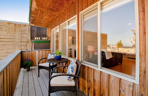 Port Angeles Hotel | Port Angeles Water View Loft