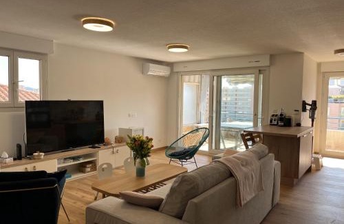 Frejus Plage Apartment | Port Frejus, 150 m de la plage, tres rare a la loc