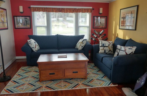 Port Hadlock House | Port Hadlock Between Port Townsend and Port Ludlow 105 Yarr Rd. 98339