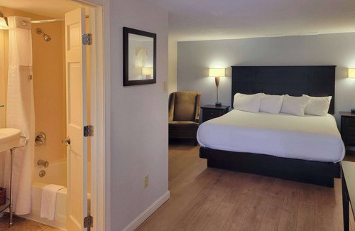 Portsmouth Hotel | Port Inn and Suites Portsmouth, an Ascend Collection Hotel