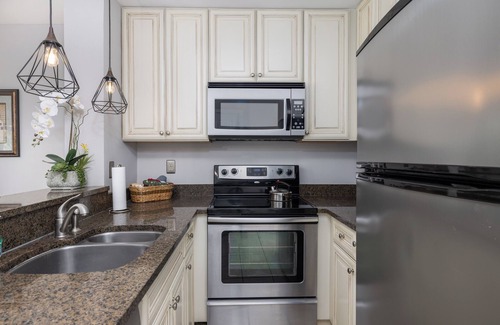 Isle of Palms Condo | Port O Call C201 End Unit
