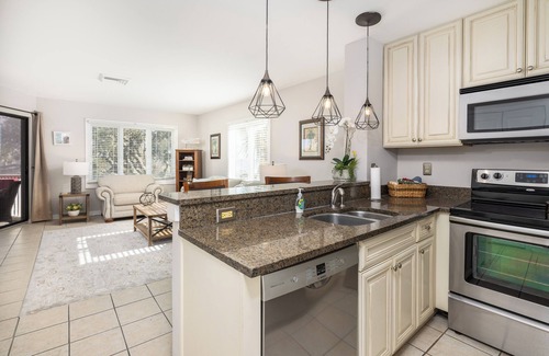 Isle of Palms Condo | Port O Call C201 End Unit