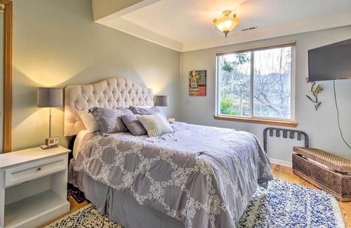South Colby House | Port Orchard Home w/ Stunning Water Views!