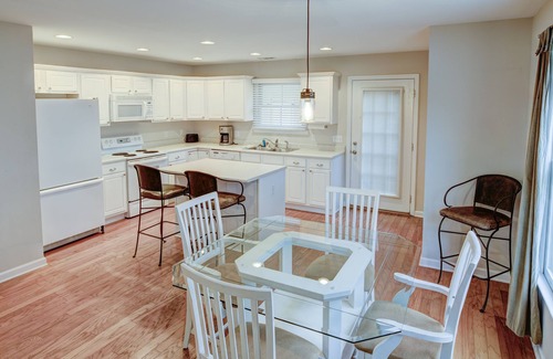 Mossy Oaks House | Port Royal Dream Home Perfect for Marine graduation, Vacations, Weekend Warriors