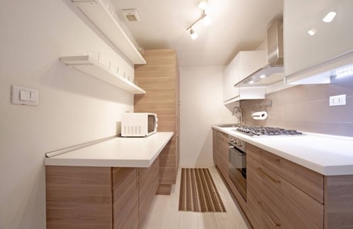 Historic Centre Apartment | Porta Nuova AptX6 with balcony