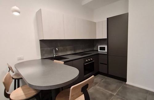 Guastalla Apartment | Porta Romana - Caldara Charme Apartment