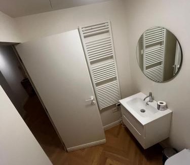 Guastalla Apartment | Porta Romana Metro Duomo