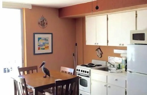 Bostwick Park Condo | Porter's beach hideaway