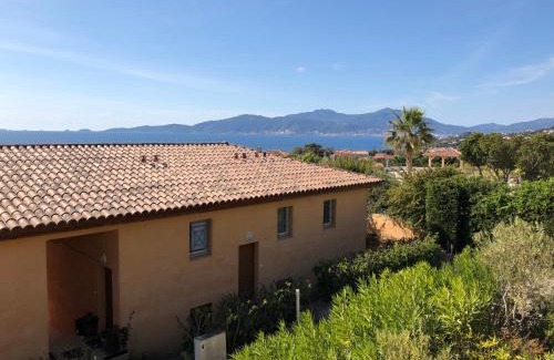 Molini Apartment | PORTICCIO, AGOSTA PLAGE vue mer pour 6 p, 2 ch, PROMO 7 nuits