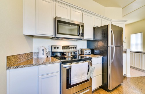 Corbett - Terwilliger - Lair Hill Apartment | Portland Apartment ~ 1 Mi to Downtown!