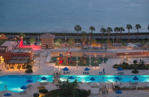 Ras Sudar Ski Chalet | Porto Sokhna Beach Resort - Hawiin