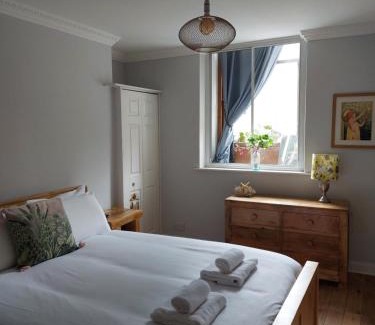 Portobello Apartment | Portobello Charming Seaside 3-BR Holiday Apartment