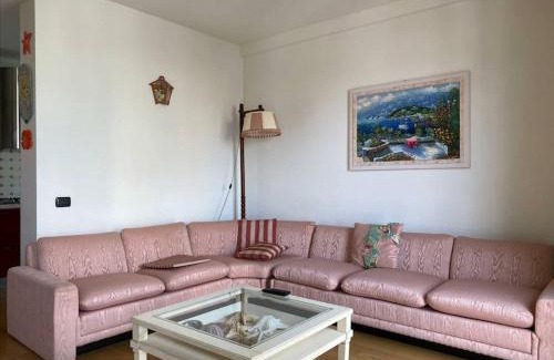 Portovenere Apartment | Portovenere a due passi dal mare/parcheggio privato, ampio appartamento fino a 8 persone