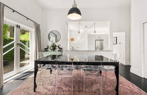 Bluff Hill House | Ports Keep - Napier Holiday Home