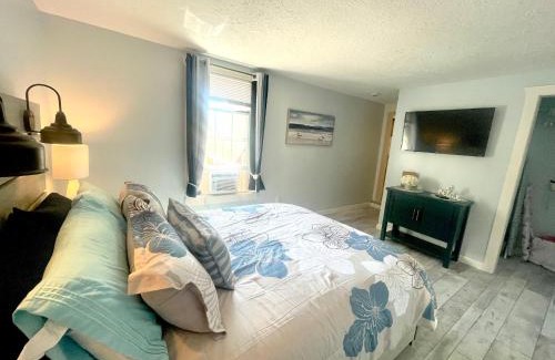 Hyannis Apartment | Portside Tavern