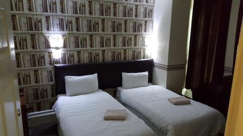 Portsmouth Hotel | Portsmouth Budget Hotels - All rooms are EN-SUITE