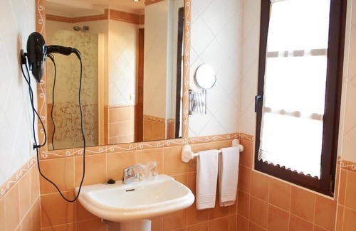 Comillas City Center Hotel | Posada Rural La Solana Montañesa