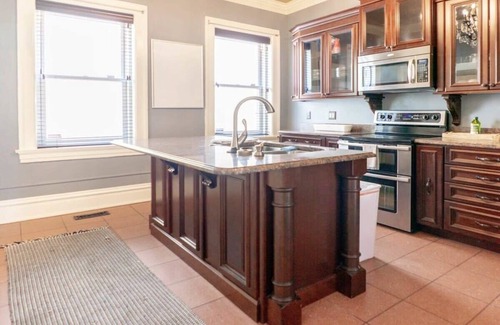 Soulard House | Posh 4-Floor Soulard Family Home/ABODEbucks