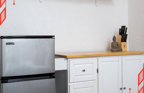 Westlake Apartment | Posh Studio for 2! Near DTLA!