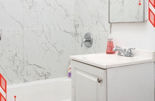 Westlake Apartment | Posh Studio for 2! Near DTLA!