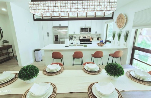 Hunt Club Condo | POSHPADZ Presents Treetop Villa Sleeps 5 Beach PGA Golf Resort