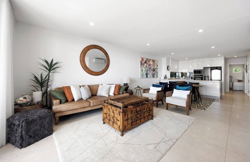 Sunrise Beach Apartment | Postcard on Sunrise Beach