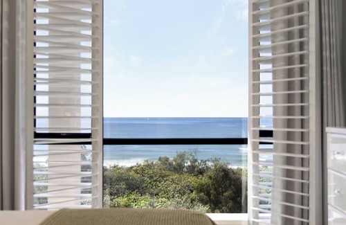 Sunrise Beach Apartment | Postcard on Sunrise Beach