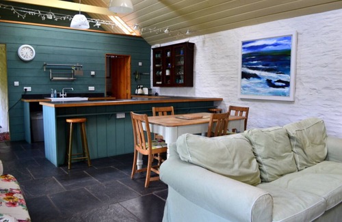Stackpole House | Potato Barn (3 bedrooms sleeps 6)