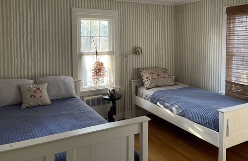 Great Barrington Cottage | Potential Ski Season Rental - Buttuernut/Catamount