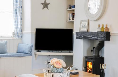 Pickering House | Potter Hill Cottage