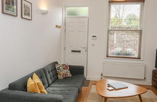Fulwood House | Potters Cottage