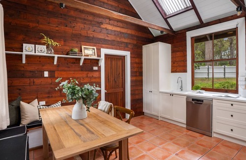 Alpine House | Pottery Cottage, Alpine, Southern Highlands