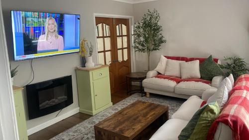 Ainley Top House | Pottery House