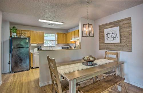 Pottsboro House | Pottsboro Home with Fire Pit Less Than 1 Mi to Lake Texoma!