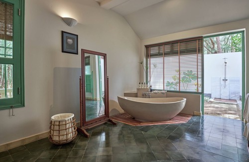 Con Son Hotel | Poulo Condor Boutique Resort and Spa