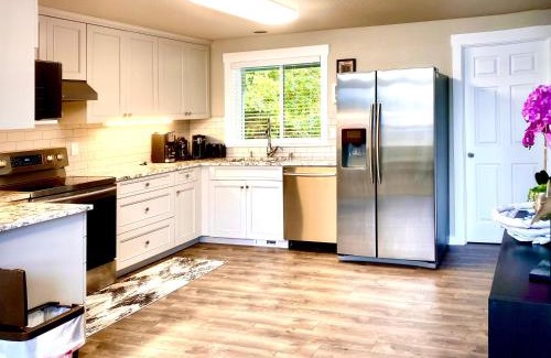Poulsbo House | Poulsbo Beach Hideaway