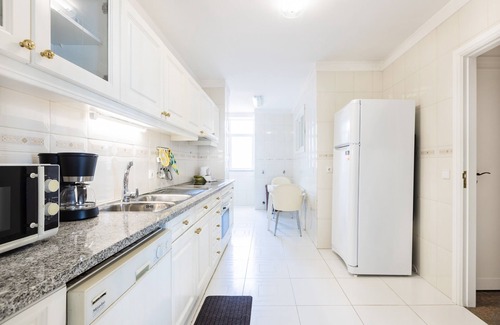 A Ver-o-Mar Apartment | Povoa Sunset Views with Balcony