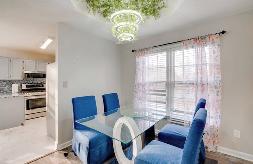 Powder Springs Cottage | Powder Springs Getaway - Patio & Lake Access!