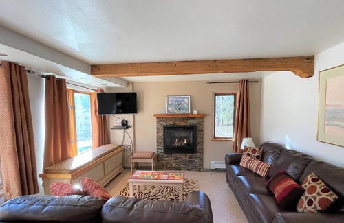 Taos Ski Valley Condo | Powderhorn Vacation Rentals