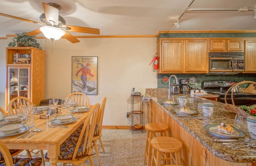 Snowshoe Condo | Powderidge 24 Spectacular Slope Side 2 Br Condo