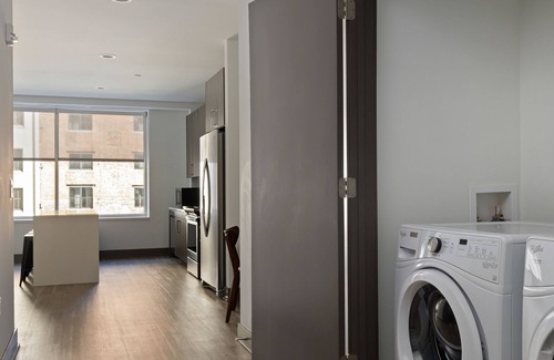 Downtown Kansas City Apartment | Power & Light District | Free Parking + W&D | Zencity