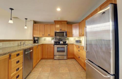 Copper Mountain Village Apartment | PP514 Passage Point condo